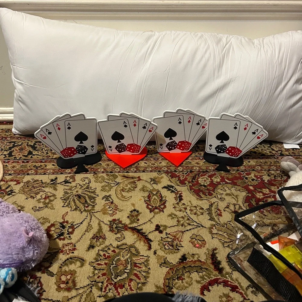 Card Suit Tabletop Centerpiece Set – Red and Black - Picture 4 of 5